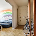 Spacious Flat Near Place De La Nation
